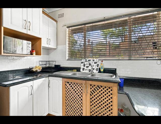 3 BEDROOM HOUSE FOR SALE IN PRESTBURY